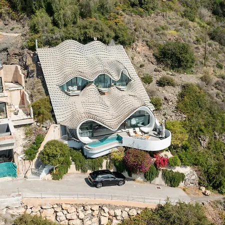 Casa Acantilado