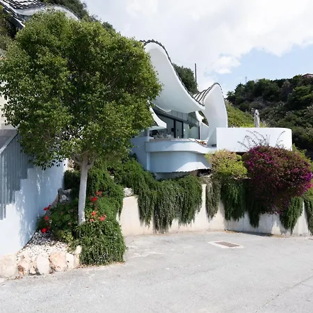 Casa Acantilado Villa