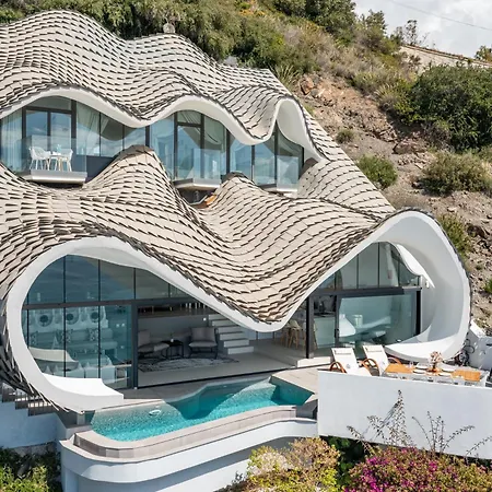 Casa Acantilado *
