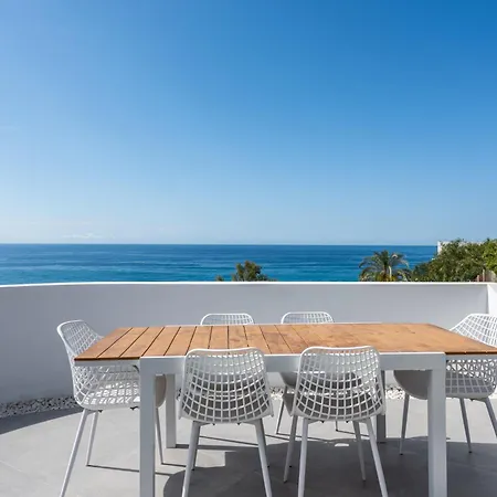 Casa Acantilado Villa *